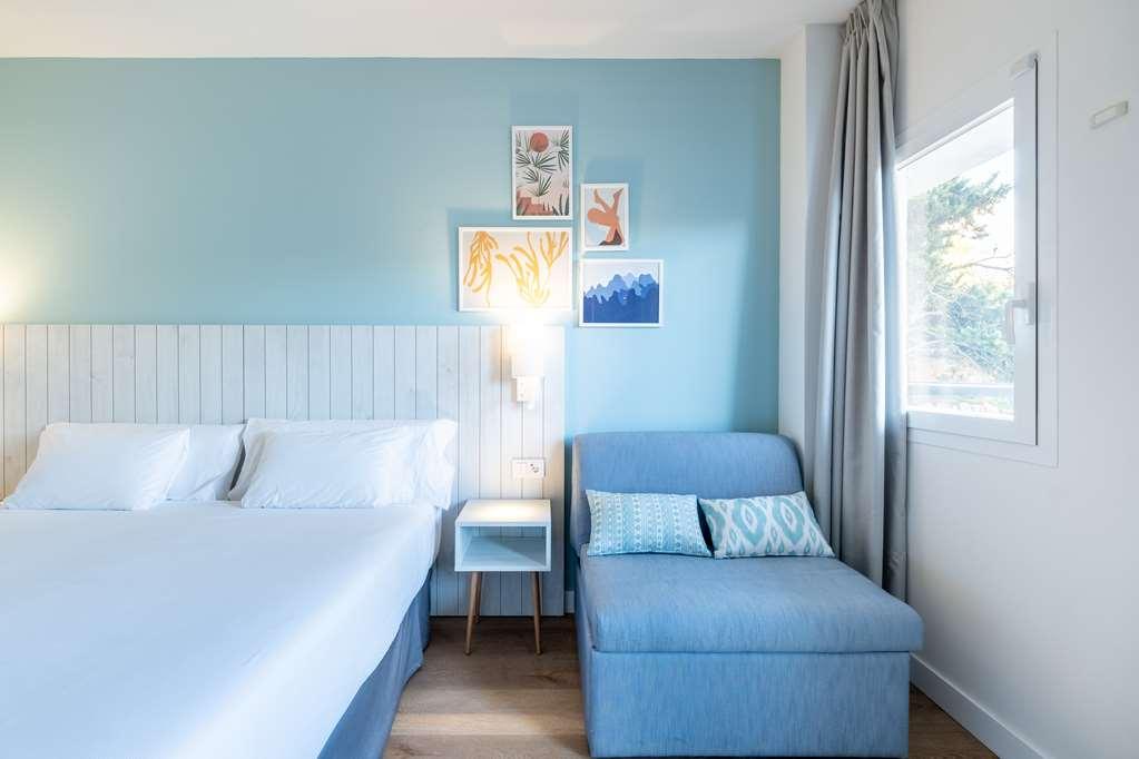 Barcel Ponent Playa Hotell Cala D´Or Rum bild