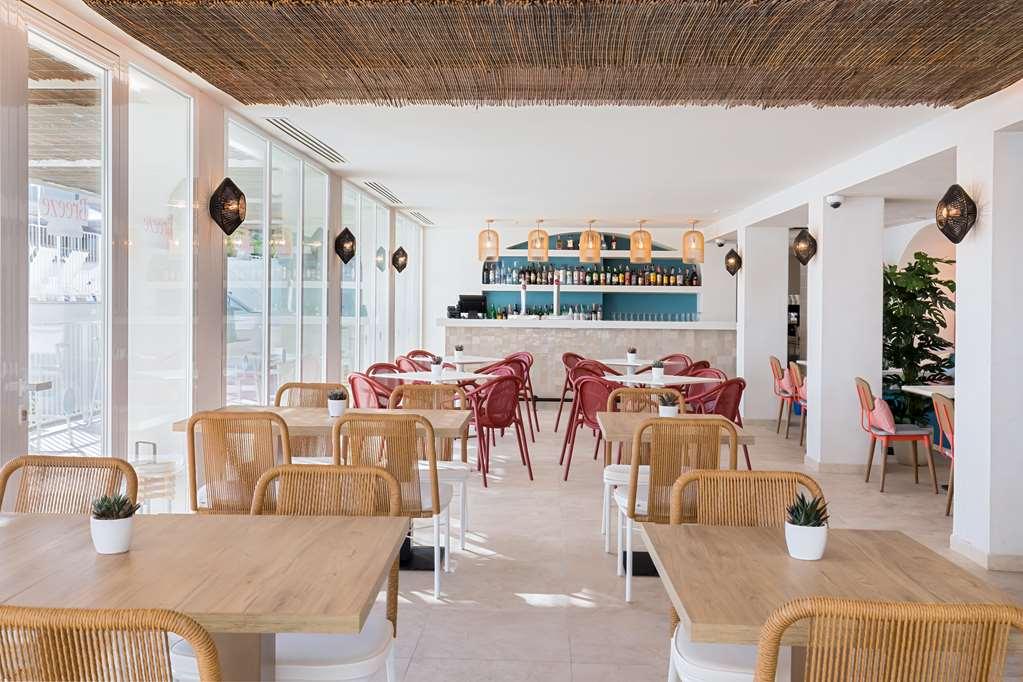 Barcel Ponent Playa Hotell Cala D´Or Restaurang bild