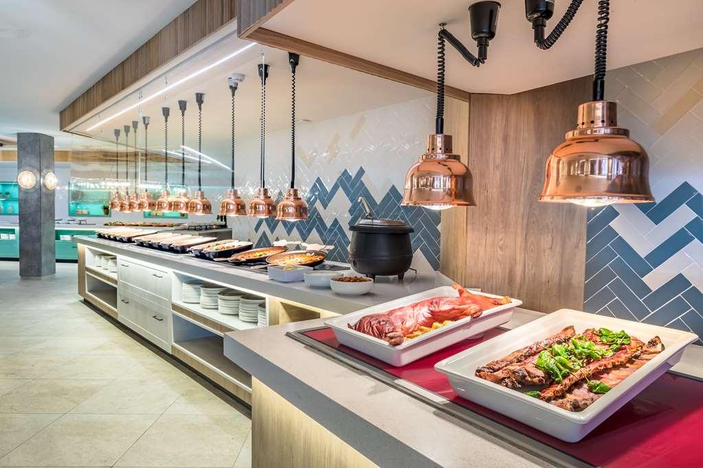 Barcel Ponent Playa Hotell Cala D´Or Restaurang bild
